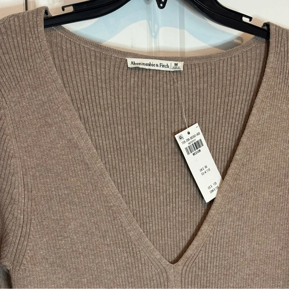 NWT Abercrombie & Fitch Tan Ribbed Knit V-neck Long Sleeve Maxi Dress M